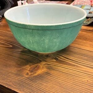 Pyrex Teal and White Bowl